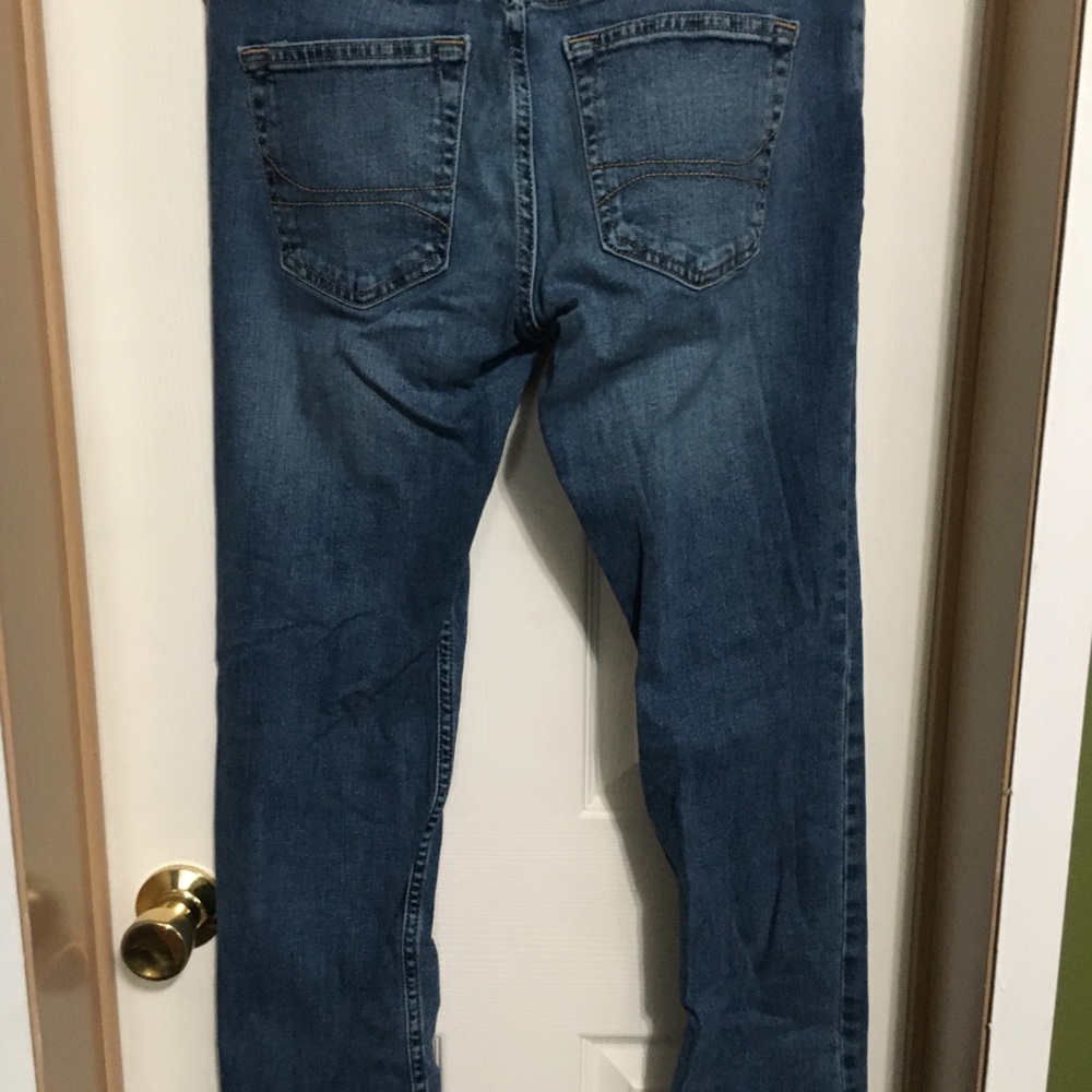 Hollister Slim Straight 30x30